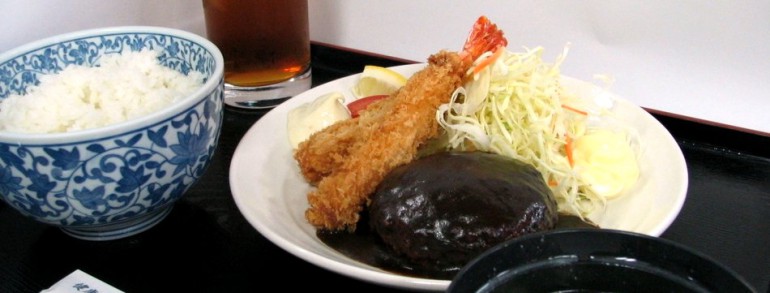 お食事 合宿料理例(ハンバーグ)